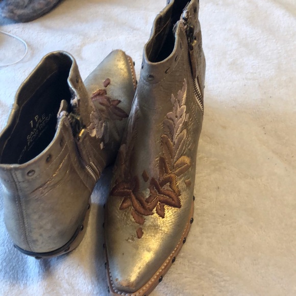 Ariat Cowgirl Boots - Picture 3 of 3